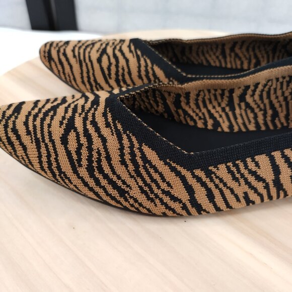 Mia Izzy Tiger Stripe Knit Pointy Toe Tan and Black Ballet Flats Women US 9 - Picture 5 of 13